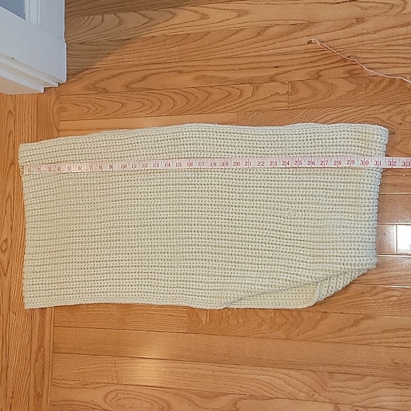 J.Crew Metallic Thread Chunky Infinity Scarf - Picture 15 of 17